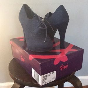 Navy blue platform lace-up booties with 4.5” heel
